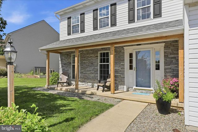 216 JUNIPER DR, Lancaster, PA 17602