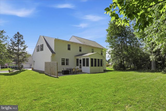 216 JUNIPER DR, Lancaster, PA 17602