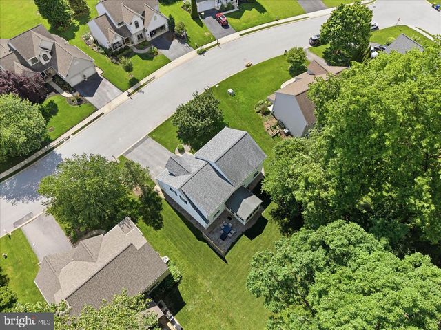 216 JUNIPER DR, Lancaster, PA 17602