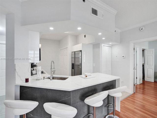 3245 NE 184th Street 13305, Aventura, FL 33160