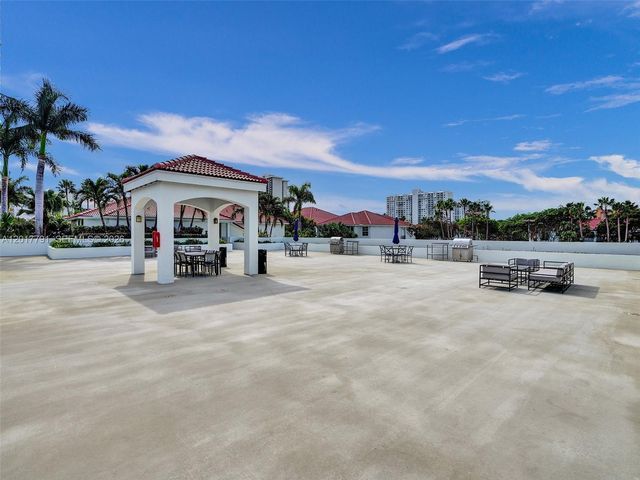 3245 NE 184th Street 13305, Aventura, FL 33160
