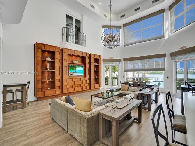 3245 NE 184th Street 13305, Aventura, FL 33160