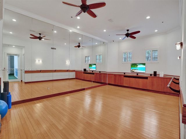 3245 NE 184th Street 13305, Aventura, FL 33160