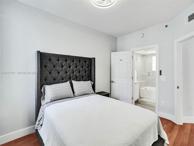 3245 NE 184th Street 13305, Aventura, FL 33160