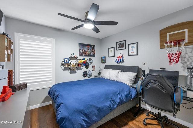 4834 E MOSSMAN Road, Phoenix, AZ 85054