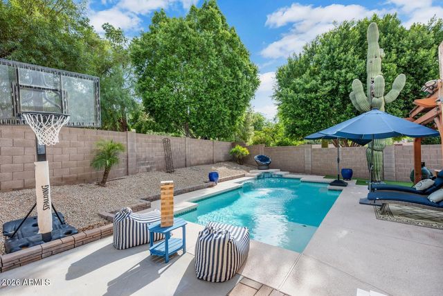4834 E MOSSMAN Road, Phoenix, AZ 85054