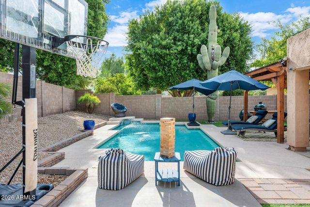 4834 E MOSSMAN Road, Phoenix, AZ 85054