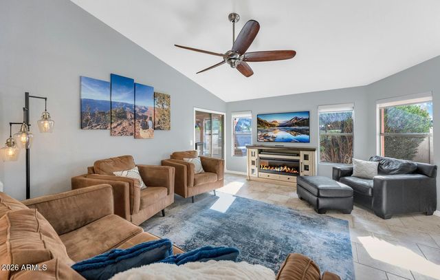 4834 E MOSSMAN Road, Phoenix, AZ 85054