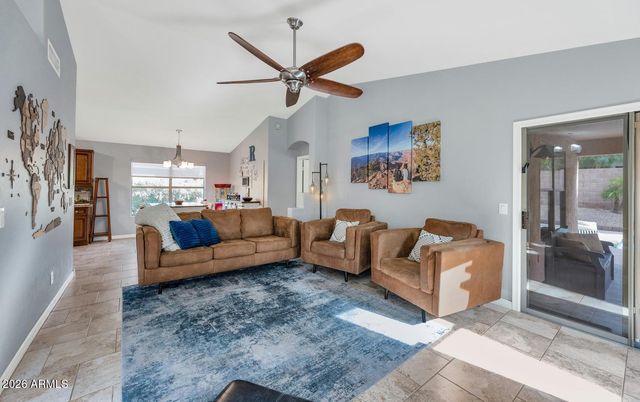 4834 E MOSSMAN Road, Phoenix, AZ 85054