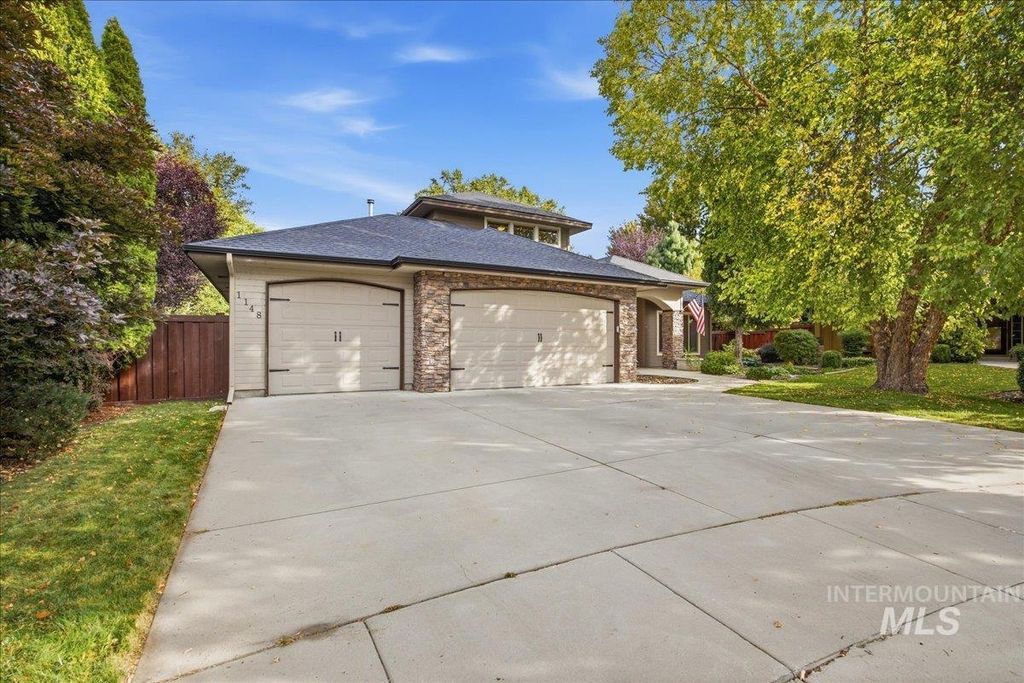 1148 E Redwall Ct, Meridian, ID 83646 photo 3