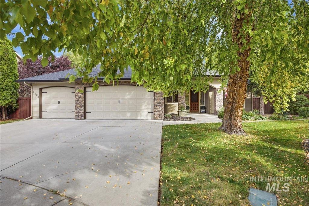1148 E Redwall Ct, Meridian, ID 83646 photo 4