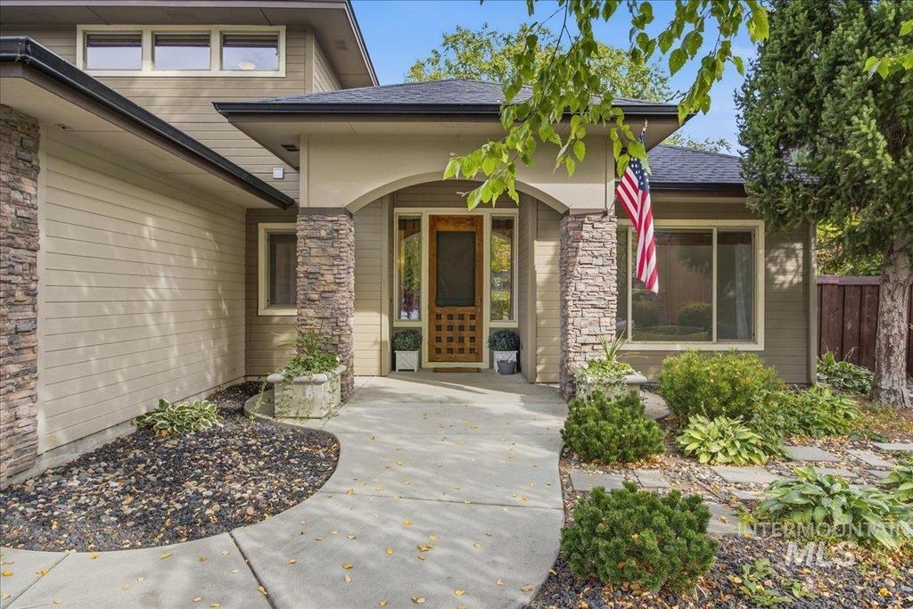 1148 E Redwall Ct, Meridian, ID 83646 photo 5