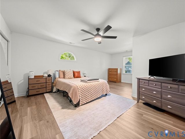 4001 Kings Gate Rd, Chester, VA 23831