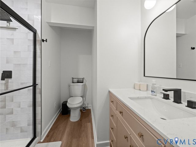 4001 Kings Gate Rd, Chester, VA 23831