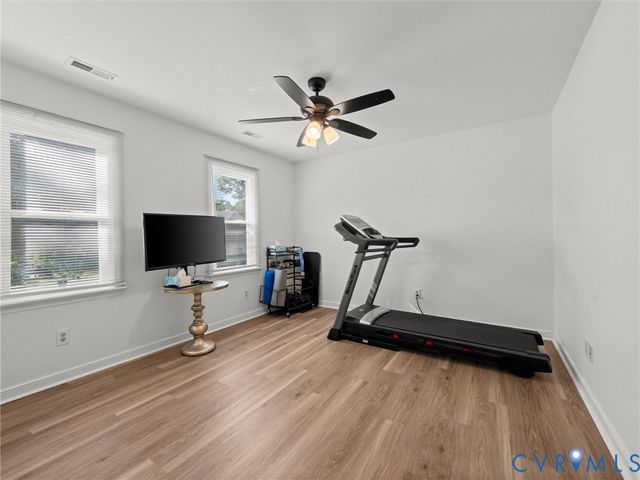 4001 Kings Gate Rd, Chester, VA 23831