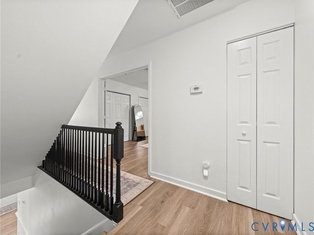 4001 Kings Gate Rd, Chester, VA 23831