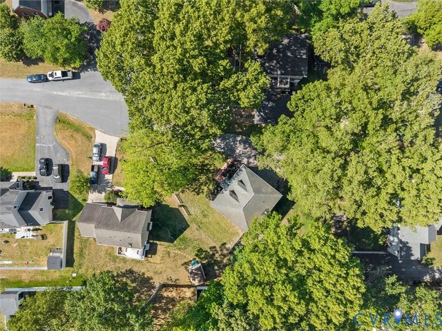4001 Kings Gate Rd, Chester, VA 23831