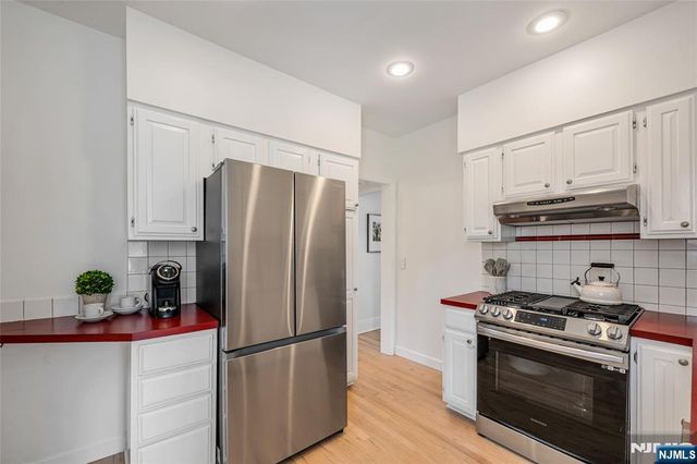 334 Corona Place, Ridgewood, NJ 07450