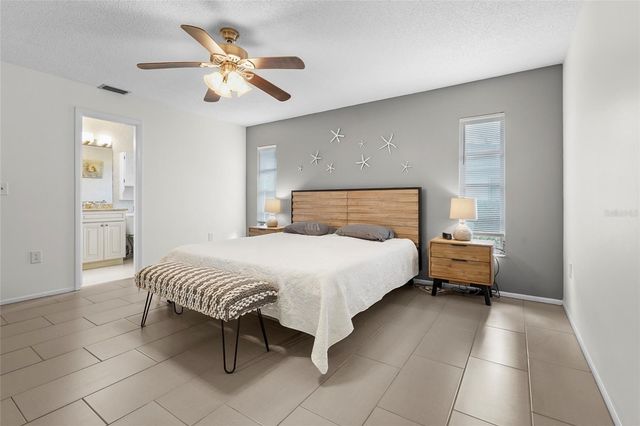 5524 PALM AIRE DRIVE 5524, Sarasota, FL 34243