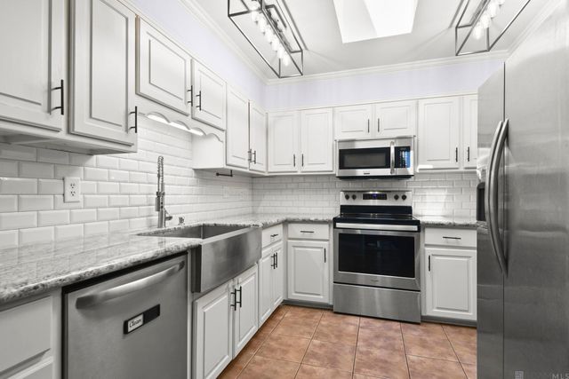 2113 Maple Ridge Dr, Baton Rouge, LA 70816