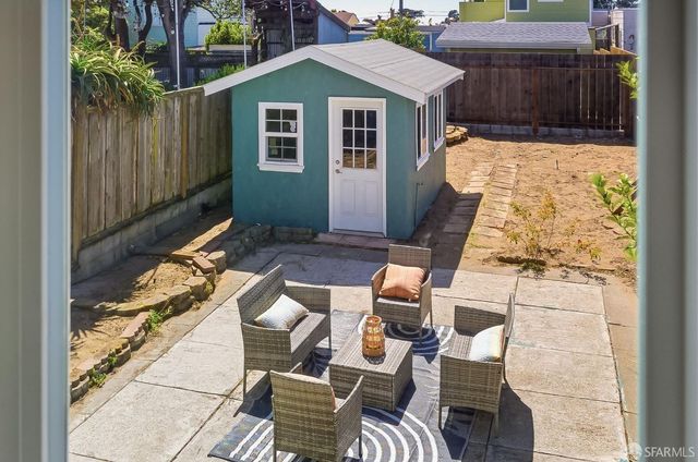 2451 32nd Avenue, San Francisco, CA 94116