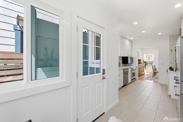 2451 32nd Avenue, San Francisco, CA 94116