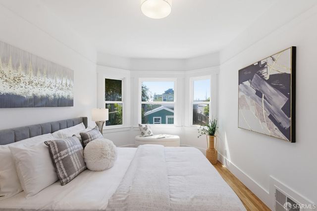 2451 32nd Avenue, San Francisco, CA 94116