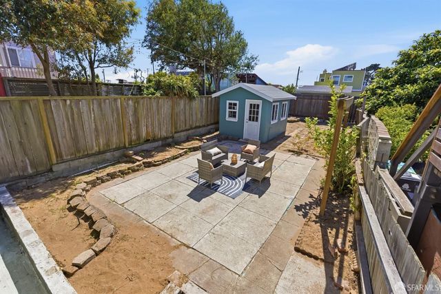 2451 32nd Avenue, San Francisco, CA 94116