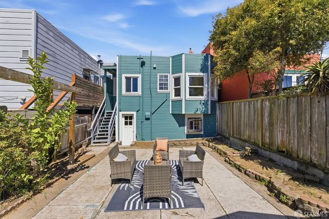 2451 32nd Avenue, San Francisco, CA 94116