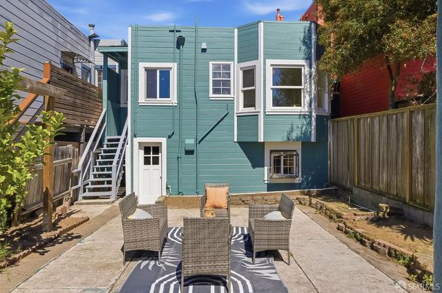 2451 32nd Avenue, San Francisco, CA 94116