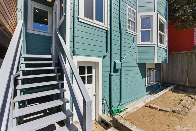 2451 32nd Avenue, San Francisco, CA 94116