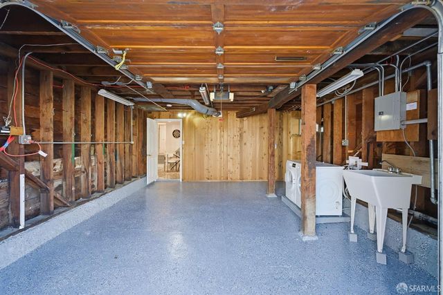 2451 32nd Avenue, San Francisco, CA 94116