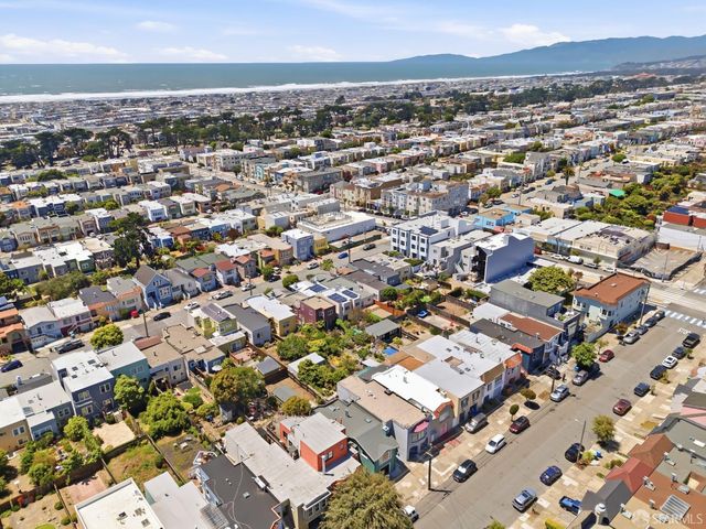 2451 32nd Avenue, San Francisco, CA 94116