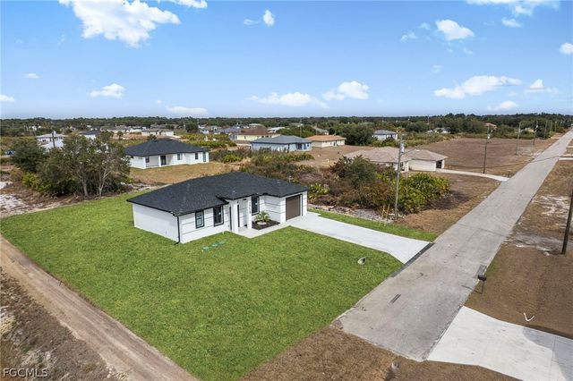 2718 67th ST W, Lehigh Acres, FL 33971