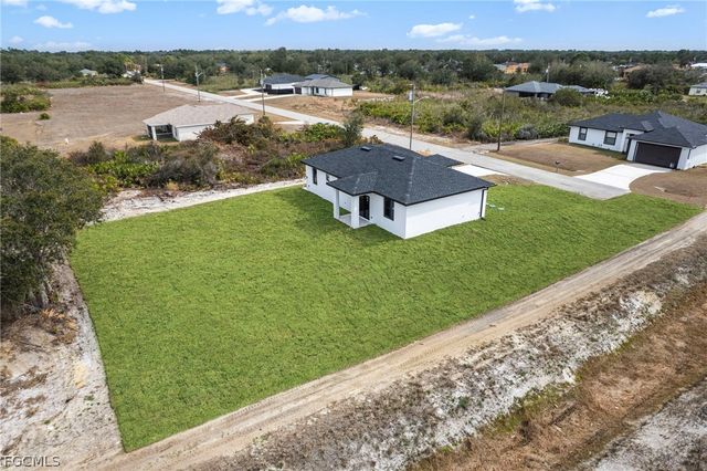 2718 67th ST W, Lehigh Acres, FL 33971