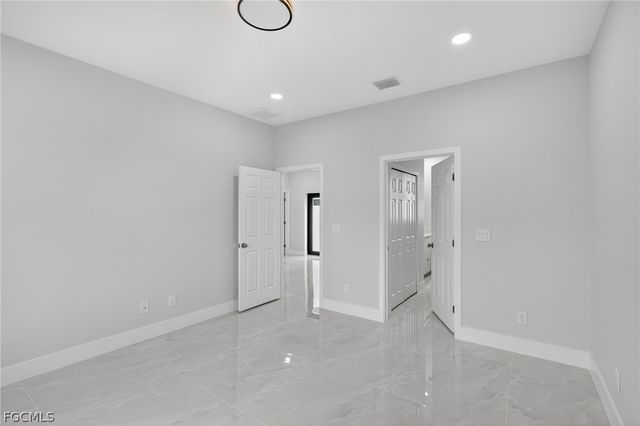 2718 67th ST W, Lehigh Acres, FL 33971