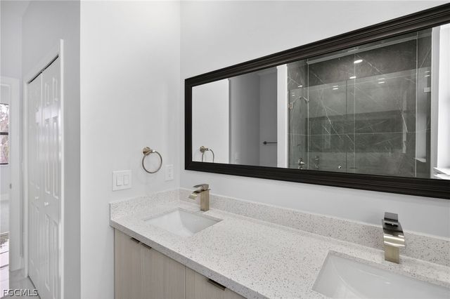 2718 67th ST W, Lehigh Acres, FL 33971