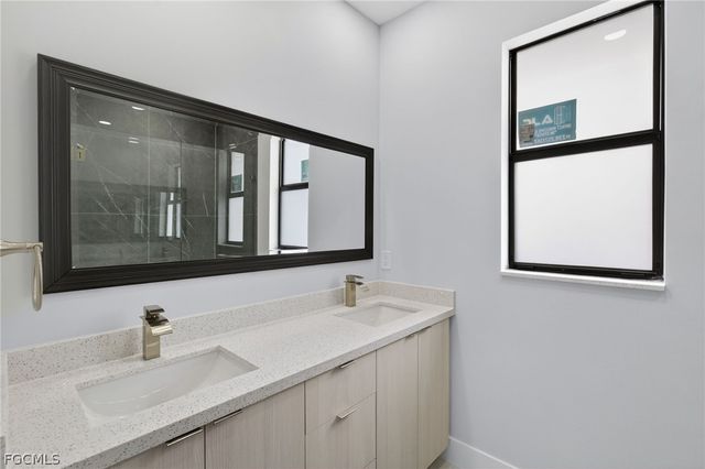 2718 67th ST W, Lehigh Acres, FL 33971