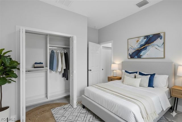 2718 67th ST W, Lehigh Acres, FL 33971