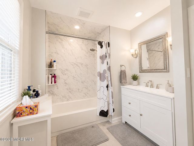 49 Maurice Avenue, Holmdel, NJ 07733