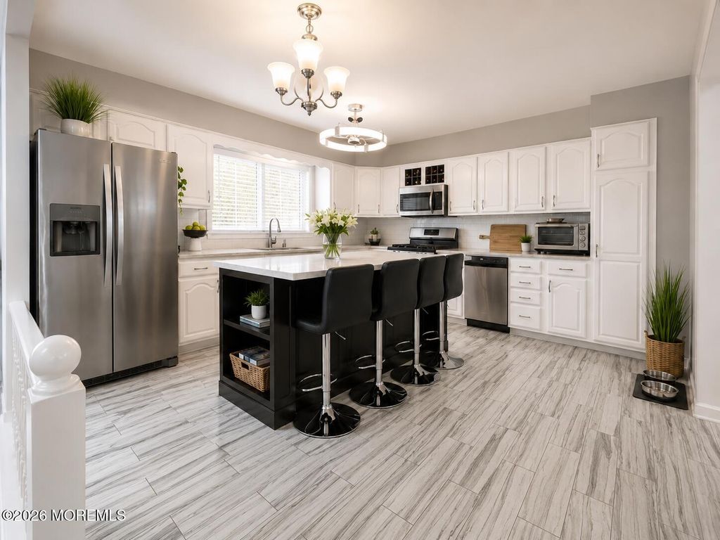 49 Maurice Avenue, Holmdel, NJ 07733