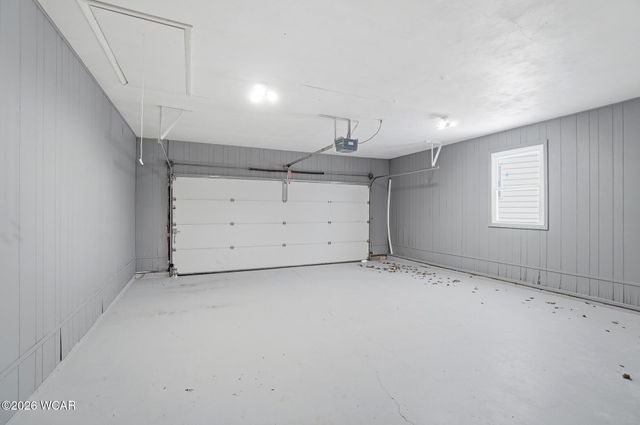 108 Valley Way, Lima, OH 45804