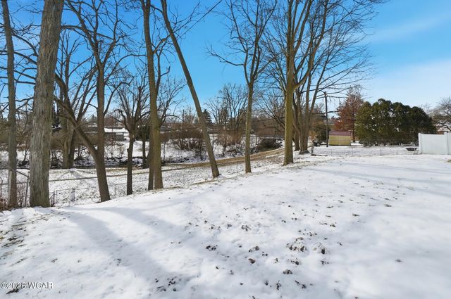 108 Valley Way, Lima, OH 45804