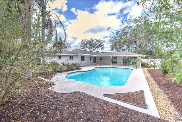 1529 SUMATRA AVENUE, Deltona, FL 32725