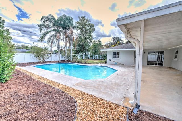 1529 SUMATRA AVENUE, Deltona, FL 32725