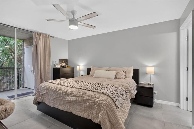 3301 NW 47th Terrace 308, Lauderdale Lakes, FL 33319