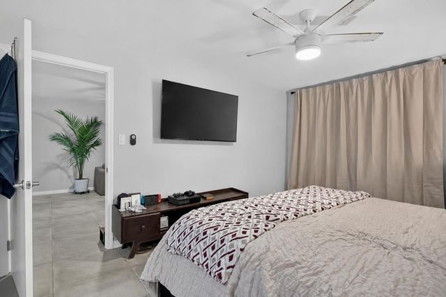 3301 NW 47th Terrace 308, Lauderdale Lakes, FL 33319