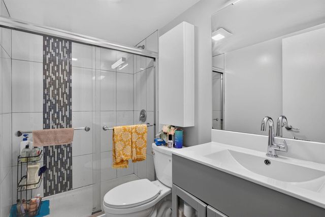 3301 NW 47th Terrace 308, Lauderdale Lakes, FL 33319