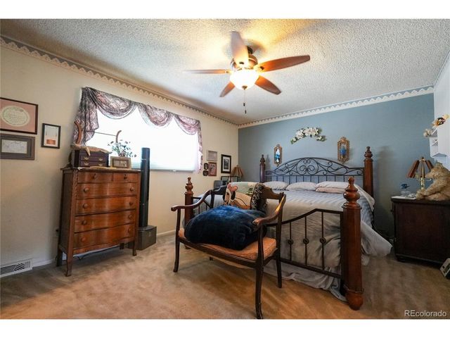9155 E Oxford Dr, Denver, CO 80237