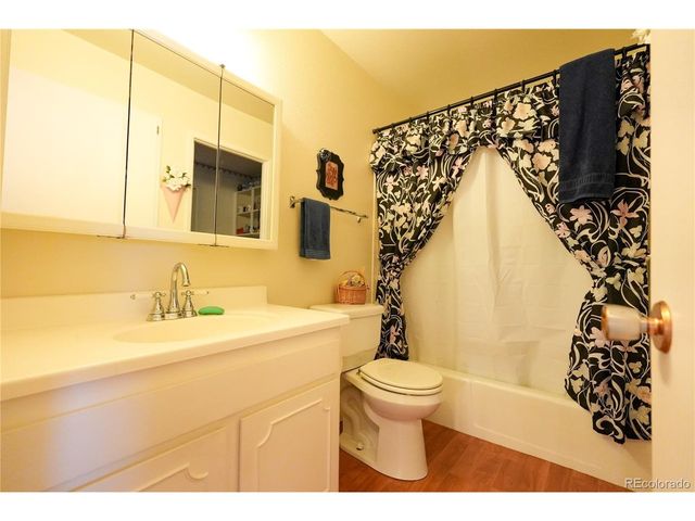 9155 E Oxford Dr, Denver, CO 80237